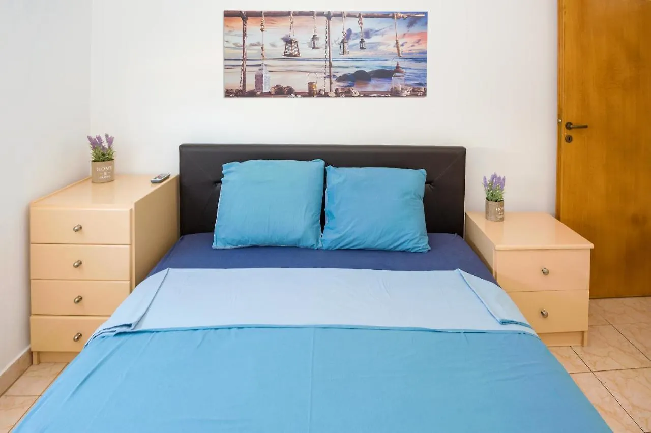 איה נאפה Mynapa Apartments  איה נאפה